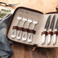 Set nožev in vilic za steak v darilni embalaži